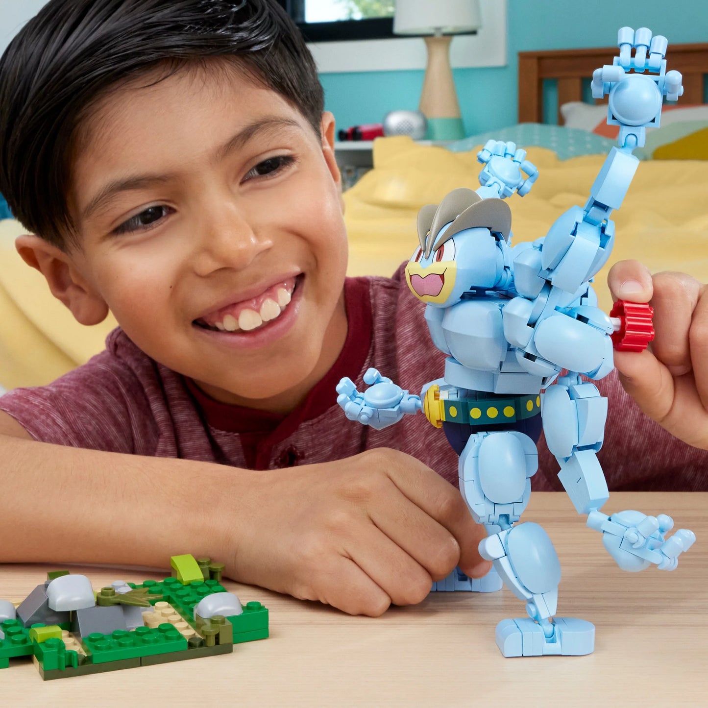 MEGA Pokemon Machamp Building Toy Kit (401 Pieces) with 1 Poseable Figure for Kids