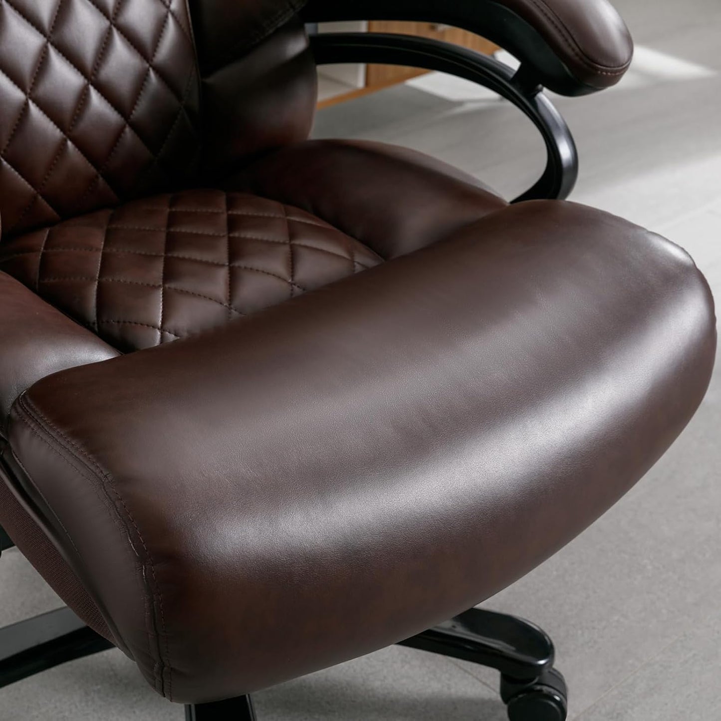 Big and Tall Office Chair 400 Lbs - Executive Leather Swivel Chair with Arms, High Back Desk Chair with Adjustable Lumbar Support Heavy Duty Metal Base, Office Chairs for Heavy People (Brown)